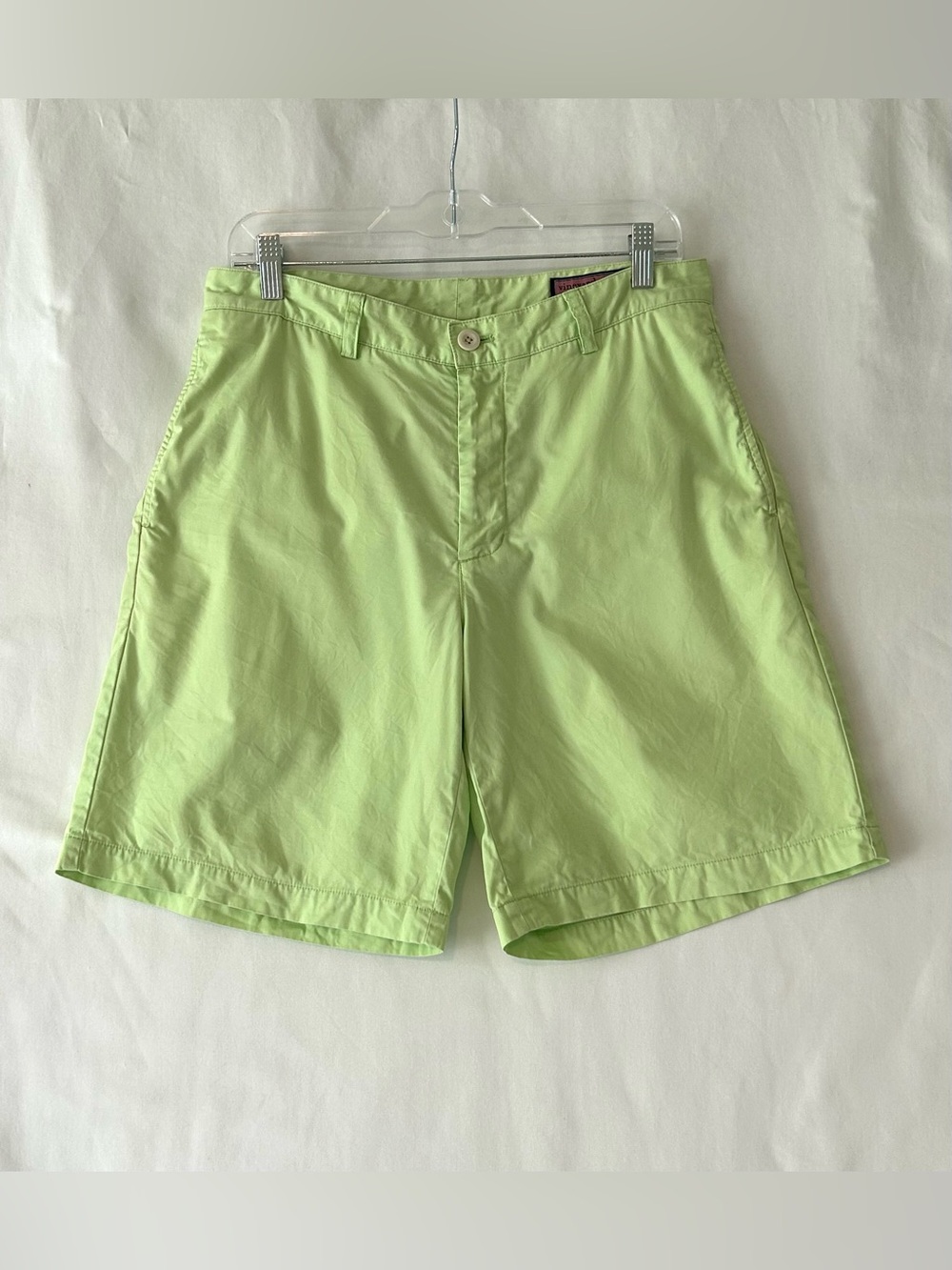Vineyard Vines Men’s “Club” Chino Shorts Sz32 Lime Green 100% cotton Flat Front